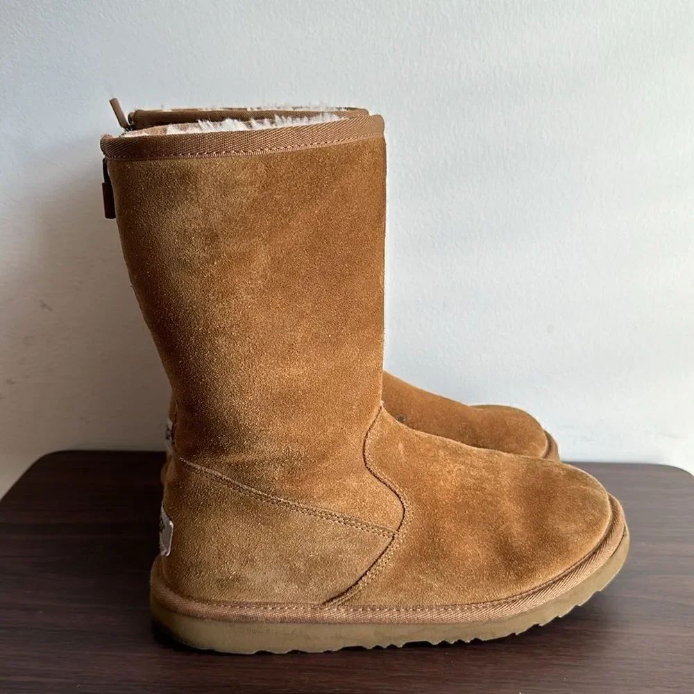 UGG Lil Sunshine II Back Zipper Tall Suede Boots Chestnut Tan Sz 4
